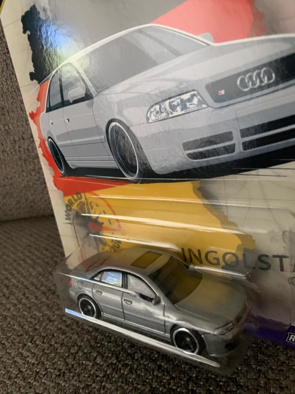 Hot Wheels Premium Audi S4 Quattro - Silver - Car Culture Real Rides - Picture 6 of 11